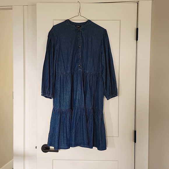 Joe Fresh dress - Picture 1 of 5